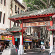 Chinatown Foodie Crawl with Street Snacks & Stories
