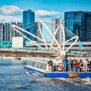 ﻿Croisière touristique dans le port de Melbourne et les Docklands