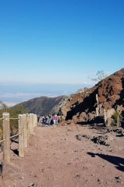 ﻿Vesuvius: Round-trip shuttle from Naples