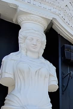 Discovering Cheltenham: A Self-Guided Audio Tour