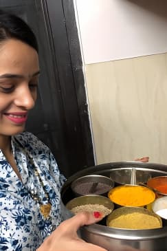 Interactive Cooking Class with a Local Family in Jaipur 