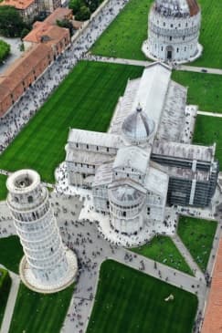 ﻿Baptistery, cemetery and cathedral: Reserved entrance