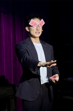 Magic Live Pub: Stand-up Magic Show