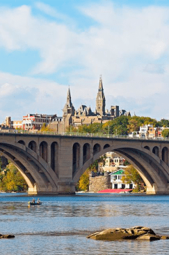 Georgetown & Foggy Bottom Mystery Picnic: Self-Guided Foodie Adventure