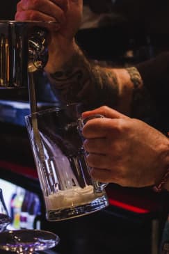 Pub Crawl Zürich inkl. Tour-Guide