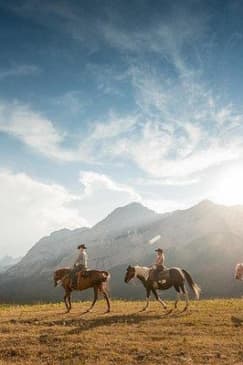 Ridge Ride 2-Hour Horseback Trail Ride in Kananaskis