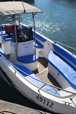 Tel Aviv: Private Boat Rental with Captain for 1 or 2 Hours