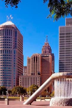 Detroit Scavenger Hunt: Roll Through Motor City