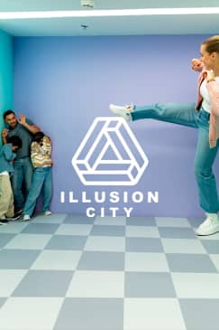 عالم الأوهام دبي