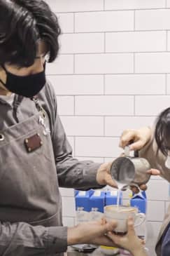 One-Day Latte Art Class with Aya Coffee