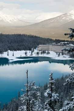 [Day Trip]Adventure in Lake Louise, Johnston Canyon & Banff Town