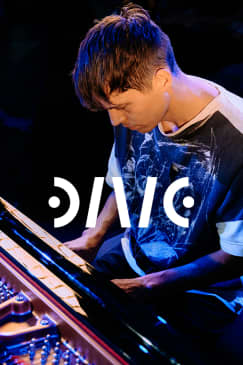 Immersive ligconcert met Mattias Devriendt