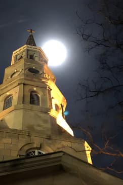 Guided City of The Dead Walking Tour in Charleston