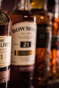 Luxury Whisky Tasting in Edinburgh's Underground Vaults
