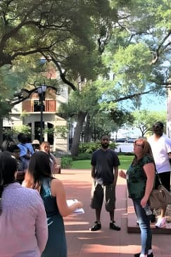 Welcome to Savannah Guided Walking Tour