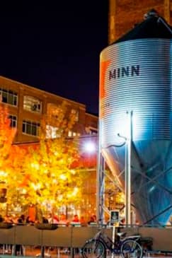 Minneapolis Bar Hunt: Double Your Fun in the Twin Cities