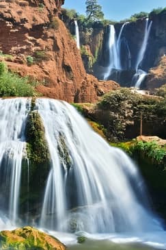 Depuis Marrakech : Excursion d'une journée aux chutes d'eau d'Ouzoud et excursion en bateau