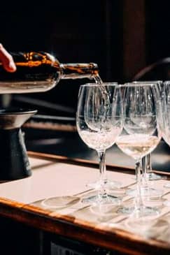 Dégustation de vins de Bordeaux et collations