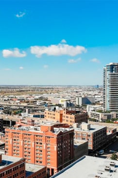 Uptown Dallas Mystery Picnic: Self-Guided Foodie Adventure