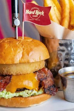 Hard Rock Cafe Biloxi Dining Experience