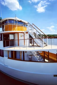 Hudson River Sightseeing Cruise from Albany