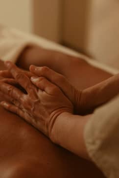 Circuito Spa + Masaje relajante en La Zambra Resort 5*