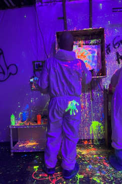 Shot, Smash, Crush! Painting Art Experience.