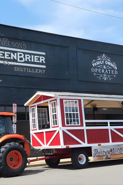 2 Hour Narrated Sightseeing Tractor Tour of Nashville