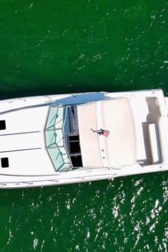 50' Yacht Rental in Miami Beach with Captain and Champagne