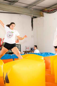 Humor Amarillo + Cena 5º Pino y Discoteca