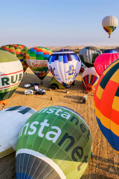 Festival de Globos. Acceso Hotel Real Segovia