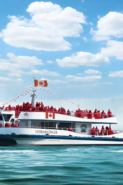 From Toronto: Niagara Falls Day Tour with Optional Boat Cruise