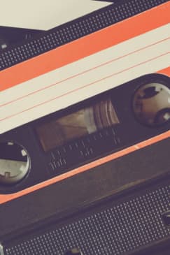 90's R&B Sing-A-Long + Mini Candle Making