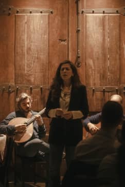 Mesa de Frades: dinner in Lisbon and live Fado concert
