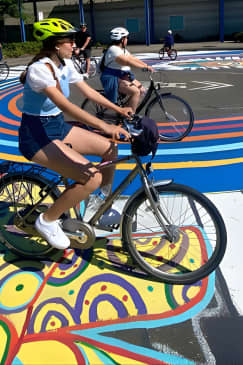Bike Around Portland Oregon: Bridges, Neighborhoods, Poetry and Roses