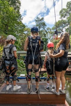 Giant Swing at Skypark Cairns