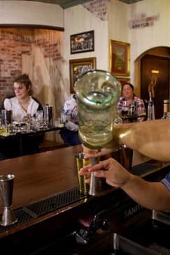Cocktail Class in Congress Street Up