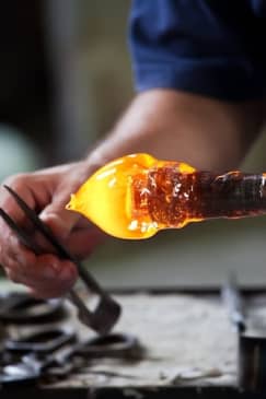 ﻿Venetian glassblowing demonstration in St. Mark's Square