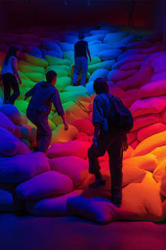 The Dream Rooms: un viaggio onirico tra mondi fantastici nella piscina di palline - Lista d'attesa