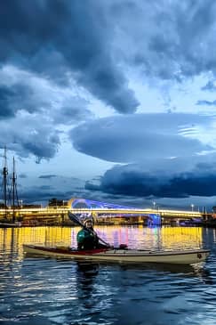 Victoria Harbour Sunset Kayak Tour
