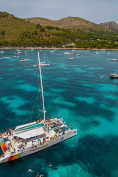 ﻿Catamaran in exclusive route in Alcudia and Formentor with Click Mallorca