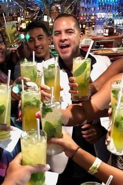 Sip & Salsa Experience at Mango’s