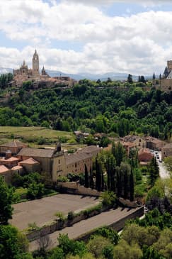 El Valle del Eresma, a la sombra del Alcázar