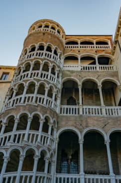 Scala Contarini del Bovolo