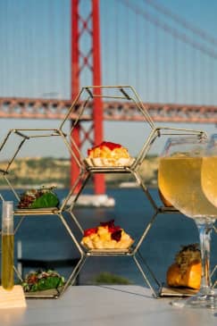 Gin O’Clock at ICON Bar & Rooftop