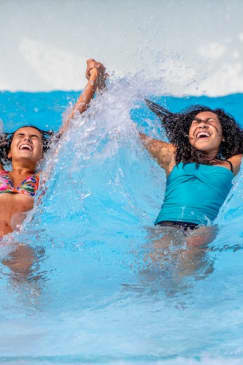 Raging Waters Los Angeles: Entry Ticket