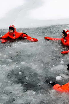 Redrib survival suit experience