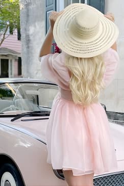 Private Tour! Capture the best of Charleston with a multi-location photoshoot.