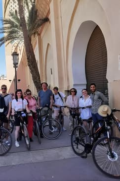 Excursion à vélo d'une demi-journée pour découvrir les points forts de Marrakech