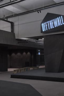 Off The Wall Climbing Itaewon: Indoor Climbing Experience and Lessons